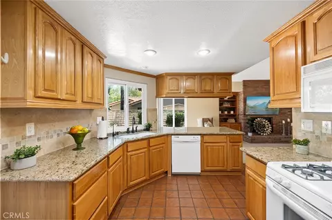 Kitchen - 1175 Shane Ct, Upland, CA 91784 photo 3 of 5