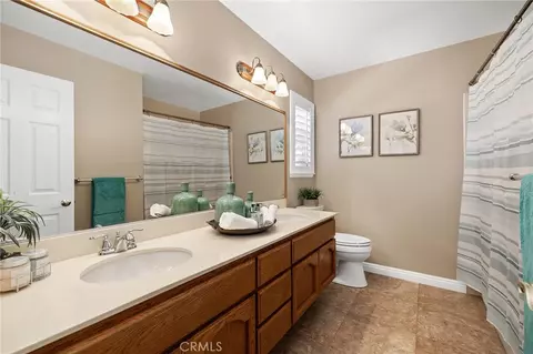 Bath - 1175 Shane Ct, Upland, CA 91784 photo 2 of 2
