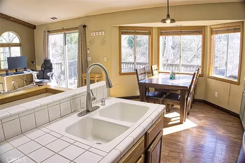 Kitchen - 24757 Basel Dr, Crestline, CA 92325 photo 5 of 7