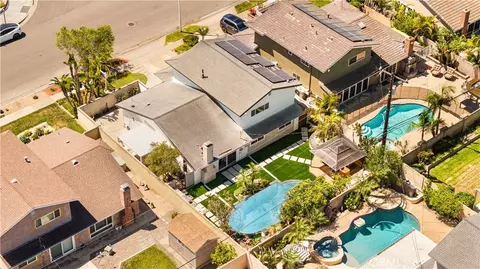 9331 Cape Cod Dr, Huntington Beach, CA 92646