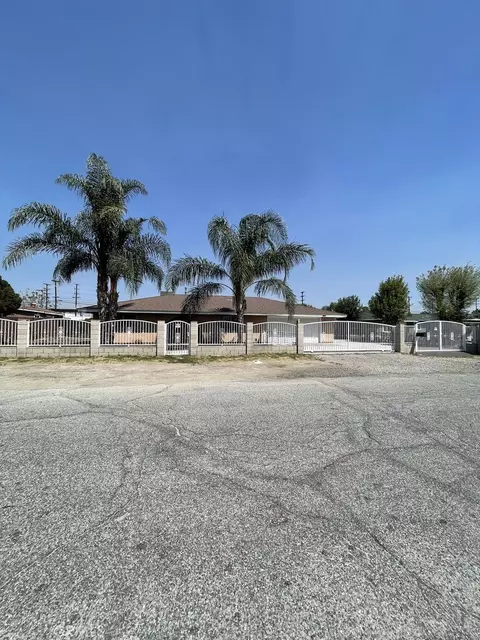 18750 14th, Bloomington, CA 92316 photo 2