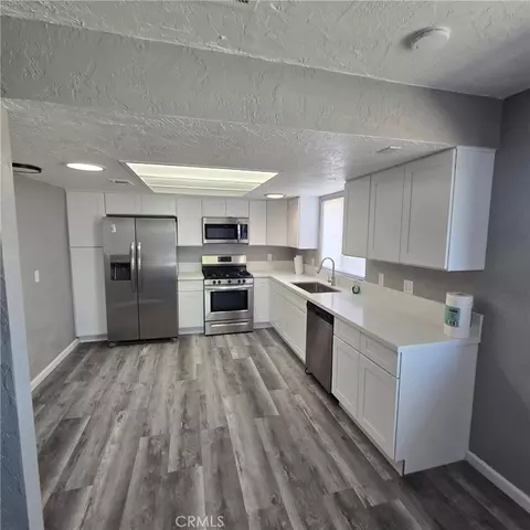 Kitchen - 11427 Cibola, Apple Valley, CA 92308 photo 1 of 1