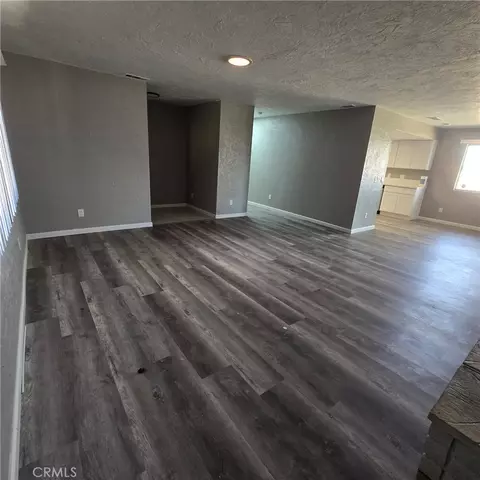 Living - 11427 Cibola, Apple Valley, CA 92308 photo 3 of 3