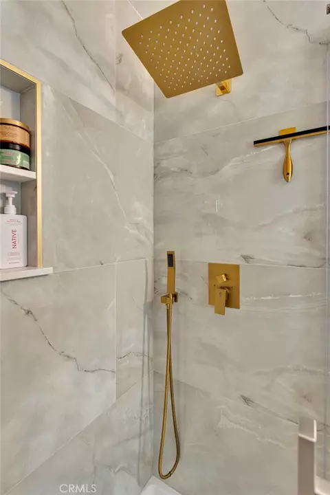 Bath - 8038 Begonia Rd, Phelan, CA 92371 photo 7 of 7
