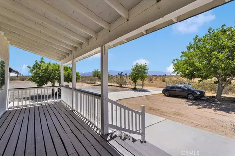 Exterior - 8038 Begonia Rd, Phelan, CA 92371 photo 5 of 10