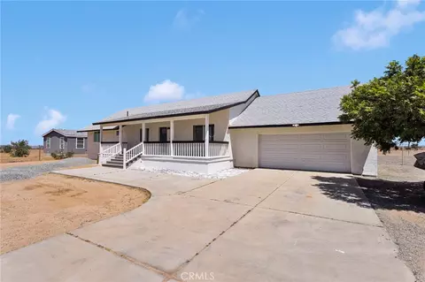 Exterior - 8038 Begonia Rd, Phelan, CA 92371 photo 4 of 10