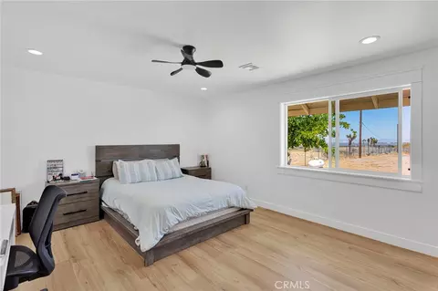 Bedroom - 8038 Begonia Rd, Phelan, CA 92371 photo 2 of 3