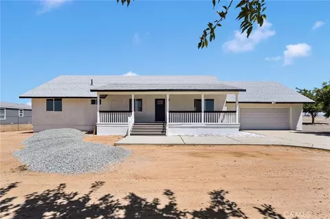 Exterior - 8038 Begonia Rd, Phelan, CA 92371 photo 2 of 10
