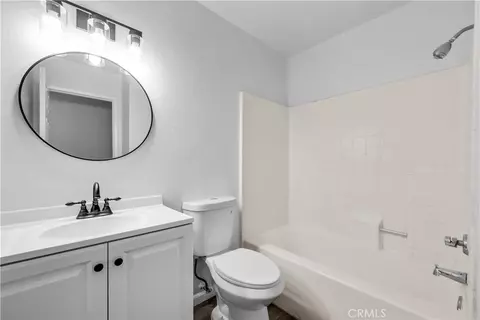 Bath - 7543 Marconia Ct, Fontana, CA 92336 photo 1 of 2
