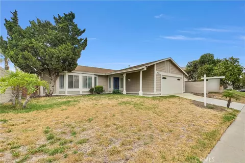 Exterior - 7543 Marconia Ct, Fontana, CA 92336 photo 2 of 7