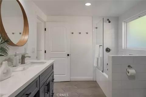 Bath - 5544 Greenleaf, Whittier, CA 90601 photo 1 of 4