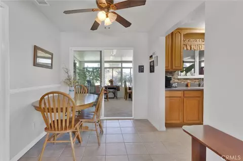 Dining - 15884 El Centro St, Hesperia, CA 92345 photo 2 of 4