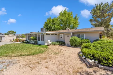 Exterior - 15884 El Centro St, Hesperia, CA 92345 photo 6 of 15