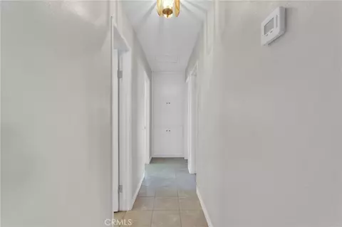 Entry Way - 15884 El Centro St, Hesperia, CA 92345 photo 2 of 2