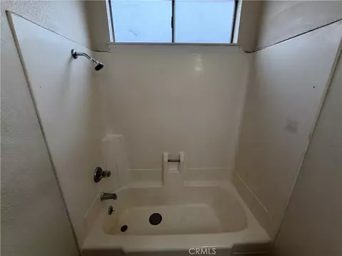 Bath - 3640 Schooner Walk, Oxnard, CA 93035 photo 6 of 8