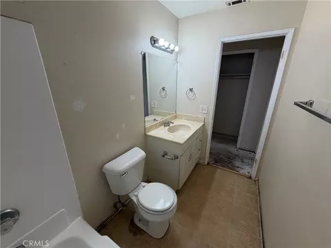 Bath - 3640 Schooner Walk, Oxnard, CA 93035 photo 8 of 8