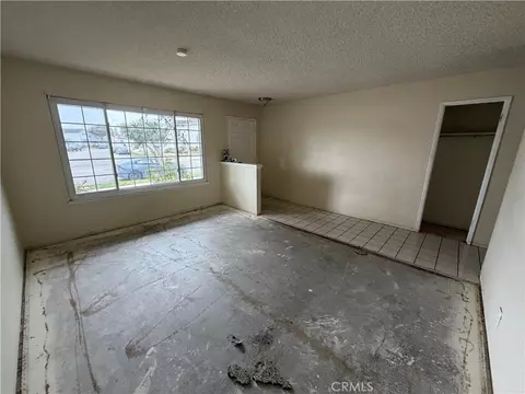 Living - 3640 Schooner Walk, Oxnard, CA 93035 photo 2 of 12