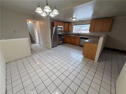 Kitchen - 3640 Schooner Walk, Oxnard, CA 93035 photo 1 of 4
