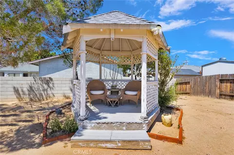 Exterior - 13863 Coachella Rd, Apple Valley, CA 92307 photo 9 of 16