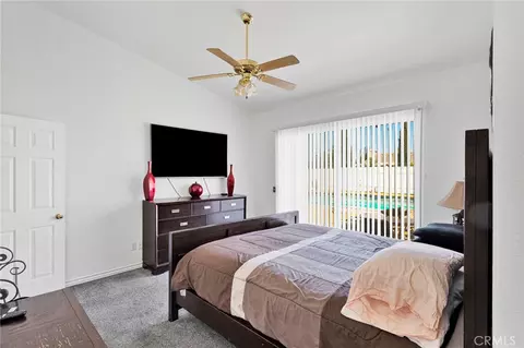 Bedroom - 13863 Coachella Rd, Apple Valley, CA 92307 photo 3 of 6