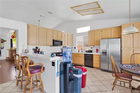 Kitchen - 13863 Coachella Rd, Apple Valley, CA 92307 photo 1 of 3