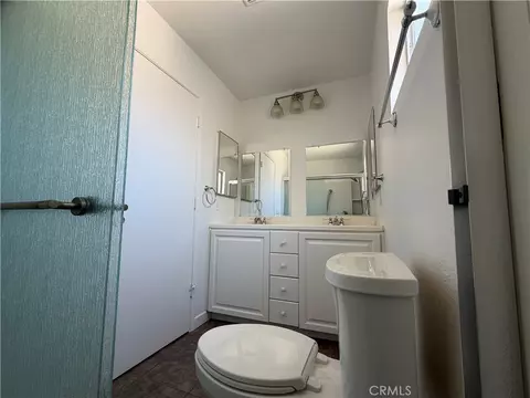 Bath - 14538 Springvale St, Poway, CA 92064 photo 4 of 6