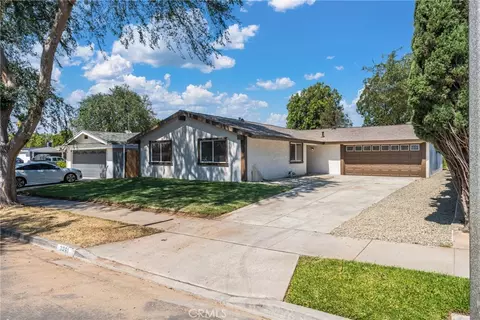 3491 Crownsworth St, Corona, CA 92879