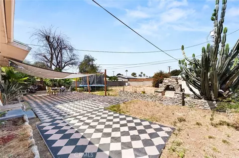 Exterior - 114 S Tamarisk, Rialto, CA 92376 photo 6 of 11