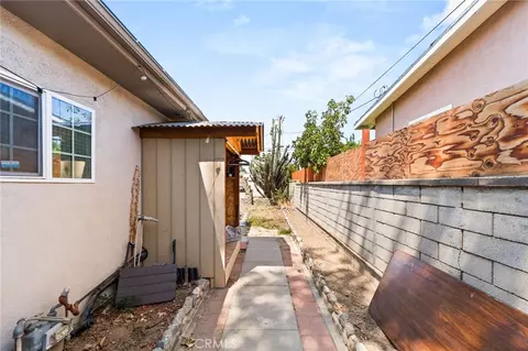 Exterior - 114 S Tamarisk, Rialto, CA 92376 photo 5 of 11