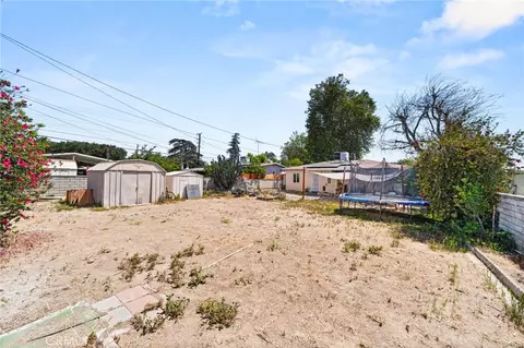 Exterior - 114 S Tamarisk, Rialto, CA 92376 photo 9 of 11