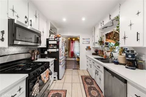 Kitchen - 114 S Tamarisk, Rialto, CA 92376 photo 1 of 1
