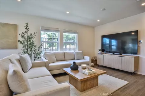 6392 Sierra Vis #5, Fontana, CA 92336