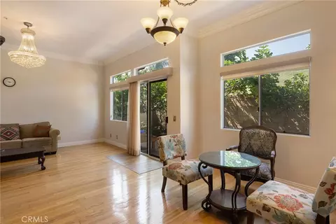 Living - 427 Fig Ln, Monrovia, CA 91016 photo 6 of 8