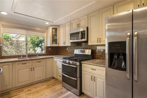 Kitchen - 427 Fig Ln, Monrovia, CA 91016 photo 2 of 3