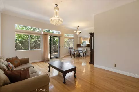 Living - 427 Fig Ln, Monrovia, CA 91016 photo 3 of 8