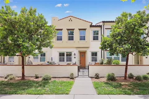 2817 E Brut Privado #90, Ontario, CA 91761
