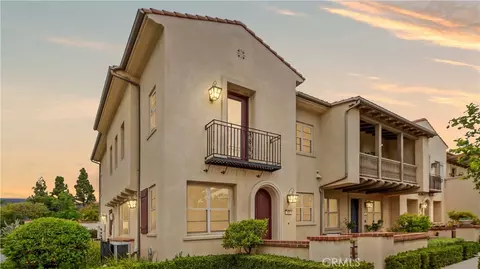 940 Heritage Ct, Claremont, CA 91711