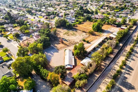 View/Area - 1449 E Bennett Ave, Glendora, CA 91741 photo 8 of 10