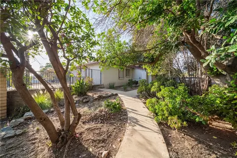 Exterior - 1449 E Bennett Ave, Glendora, CA 91741 photo 12 of 29