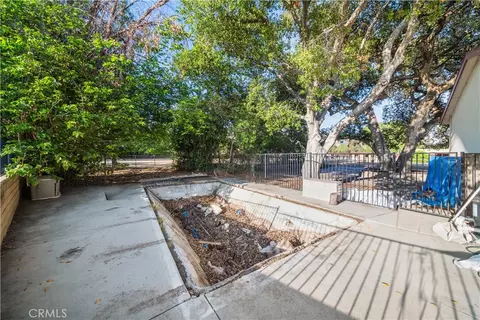 Exterior - 1449 E Bennett Ave, Glendora, CA 91741 photo 10 of 29