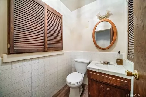 Bath - 1449 E Bennett Ave, Glendora, CA 91741 photo 1 of 2