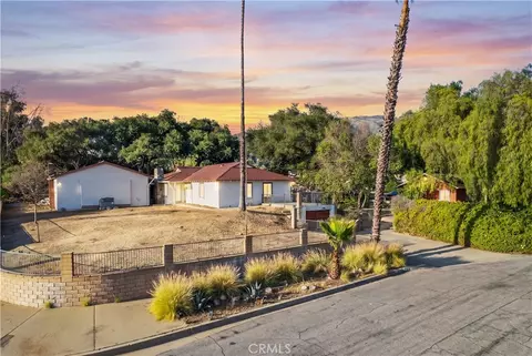 Exterior - 1449 E Bennett Ave, Glendora, CA 91741 photo 1 of 29
