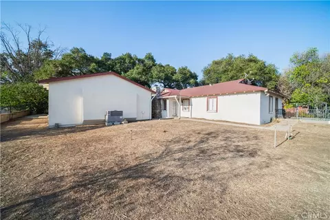 Exterior - 1449 E Bennett Ave, Glendora, CA 91741 photo 7 of 29