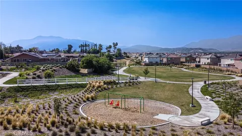 View/Area - 2448 Powell, Rialto, CA 92377 photo 2 of 2
