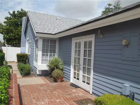 Exterior - 668 N Quince, Rialto, CA 92376 photo 2 of 4