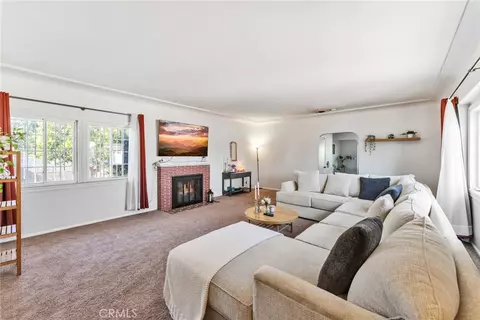 9287 Alder, Fontana, CA 92335