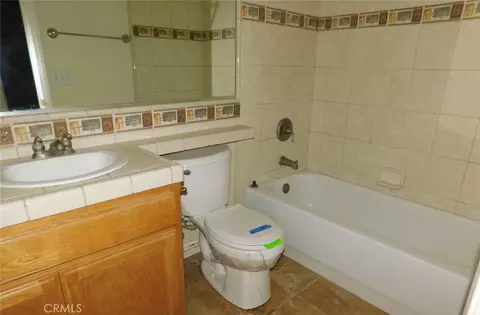 1861 Calaveras, Pinon Hills, CA 92372 photo 6