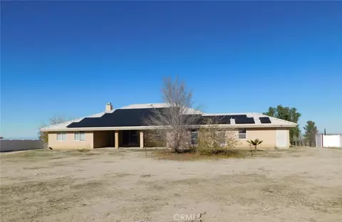 1861 Calaveras, Pinon Hills, CA 92372 photo 2