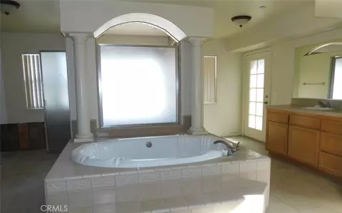 1861 Calaveras, Pinon Hills, CA 92372 photo 7