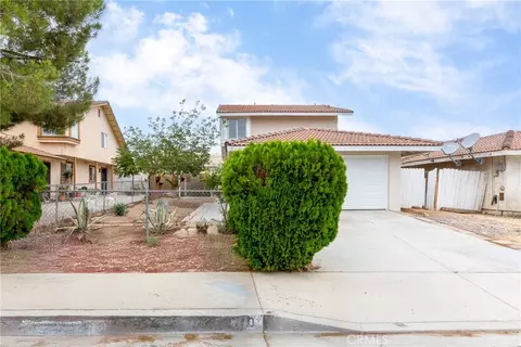 12170 Pluto Dr, Victorville, CA 92392